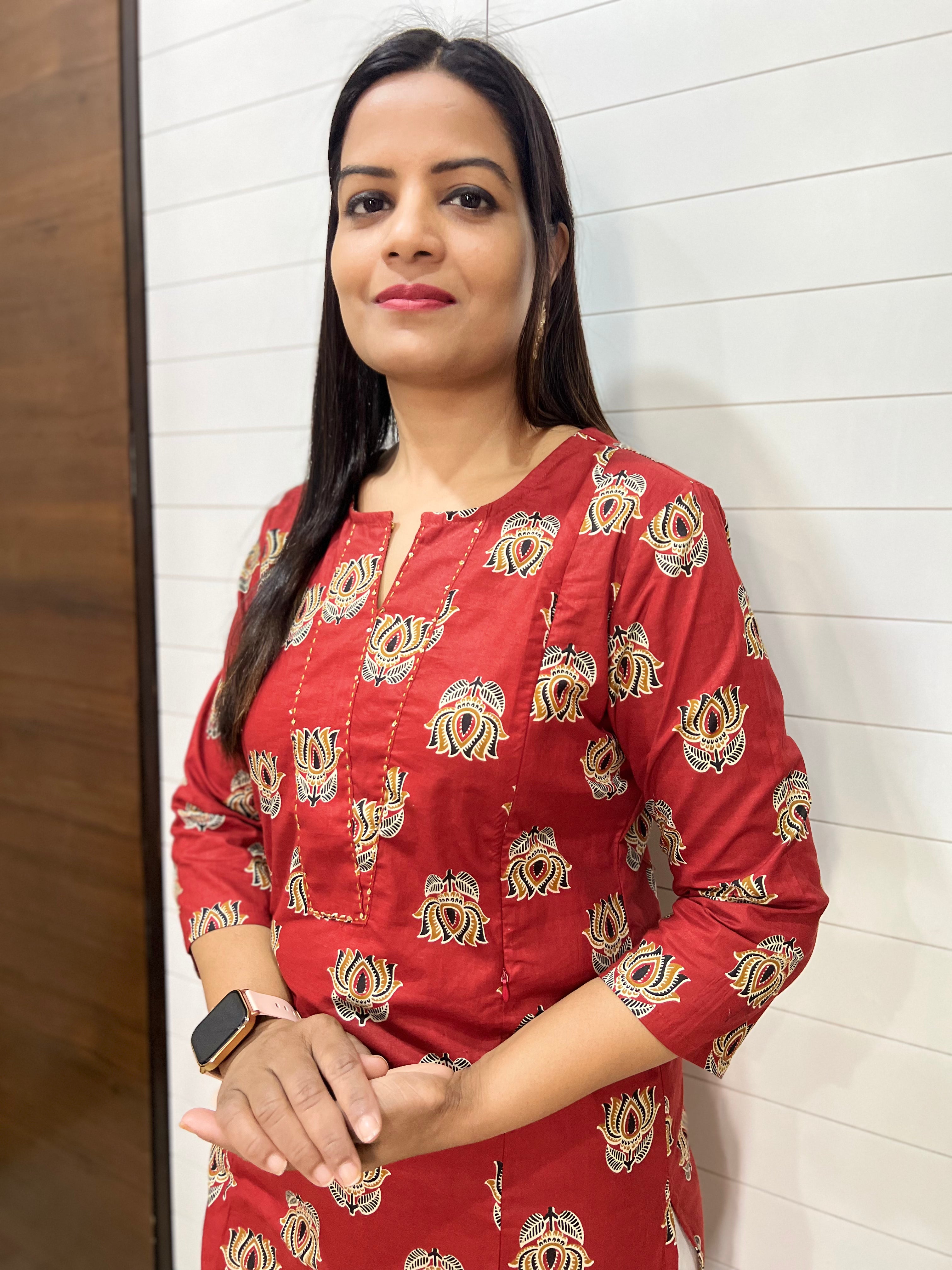 Mumzhug Maroon Colored Jaipuri Print Pure Cotton Feeding Kurta