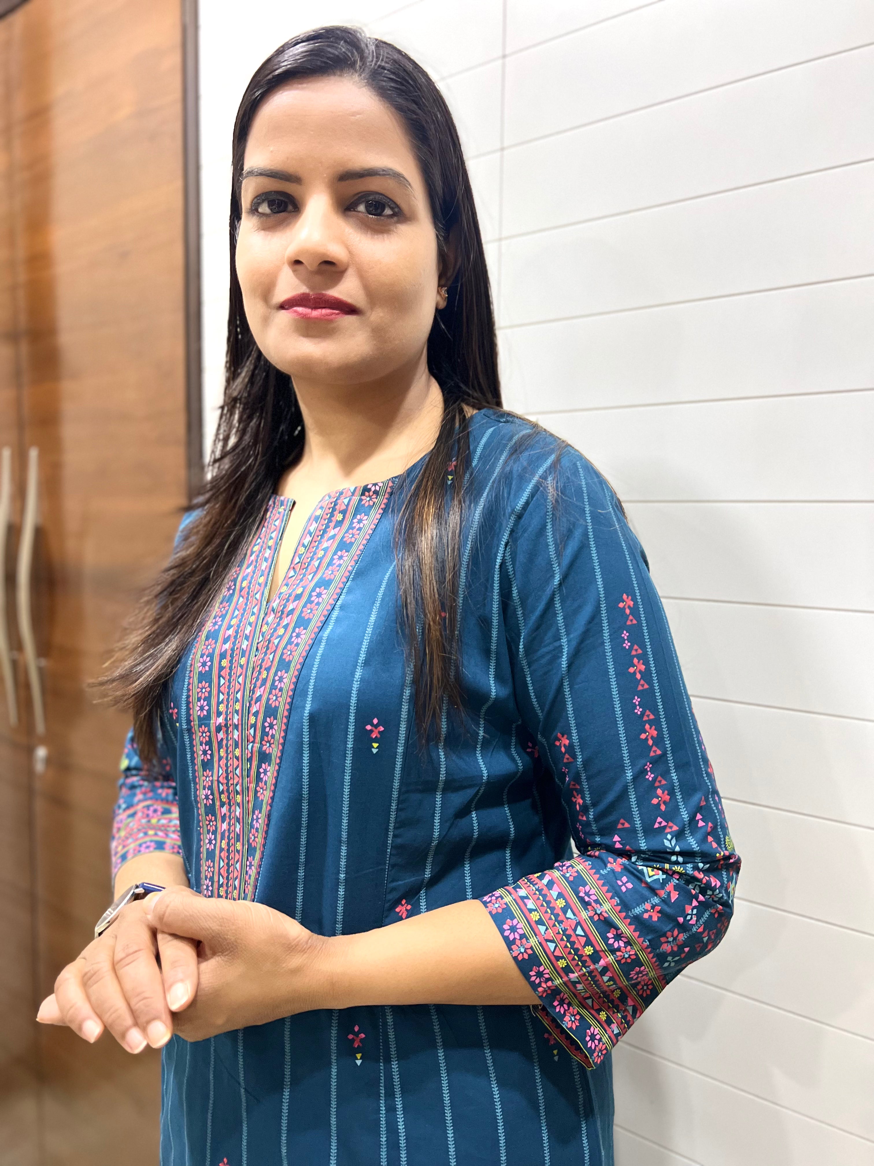 Mumzhug Teal Colored Pure Cotton Feeding Kurta