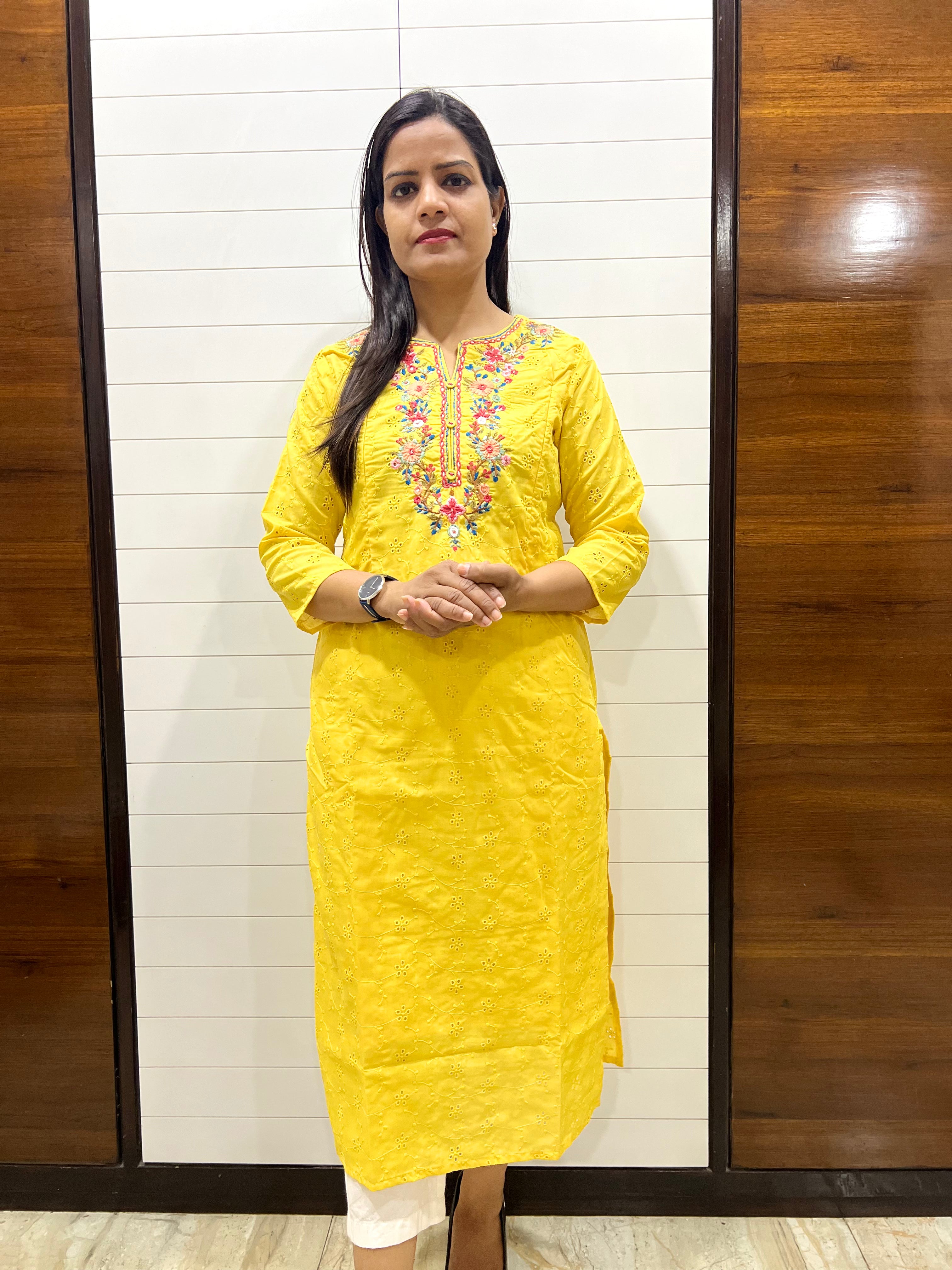 Mumzhug Pure Cotton Schiffli Embroidered Feeding Kurta with Attached Lining