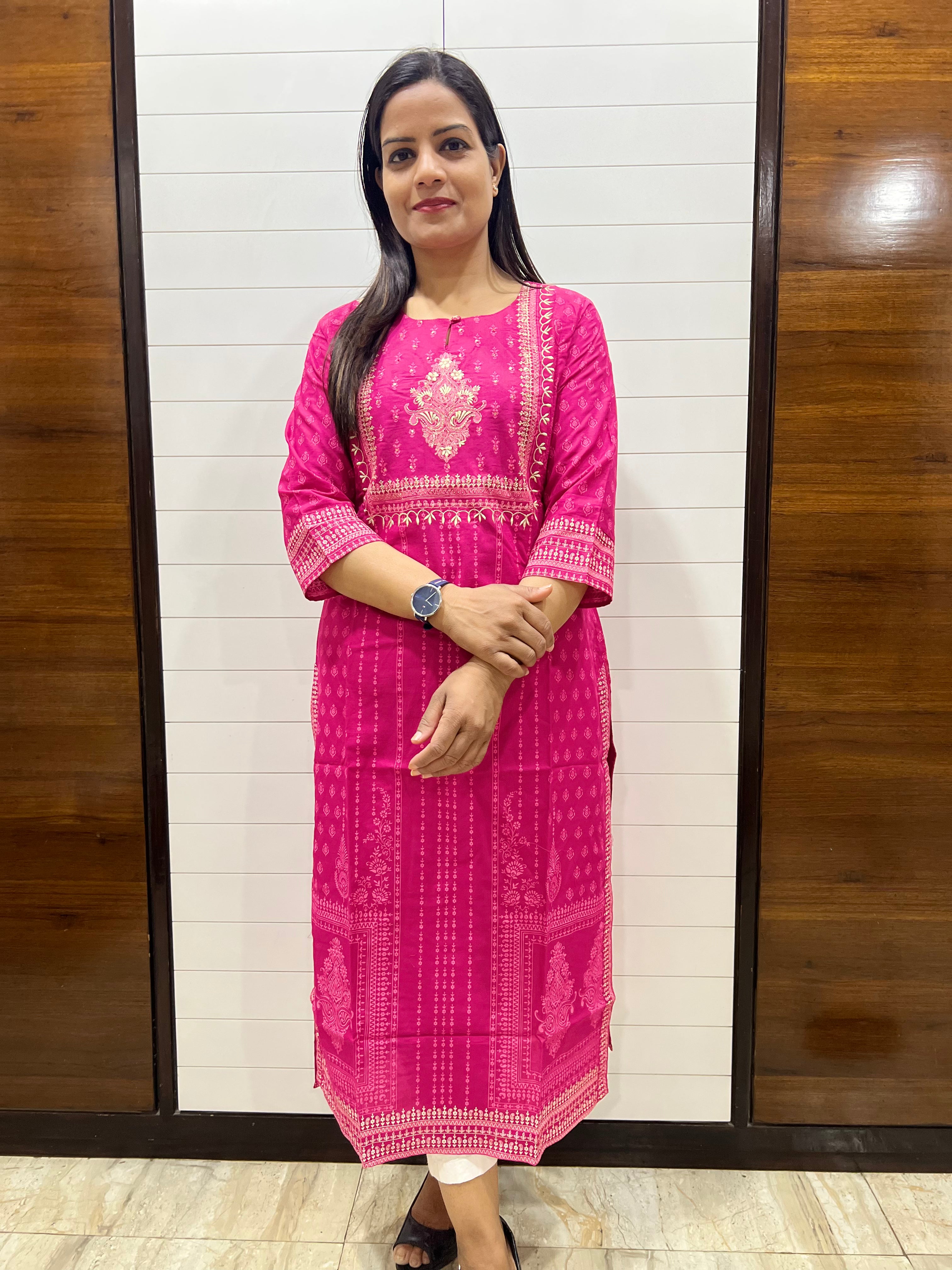 Mumzhug Pure Cotton Fuchsia Embroidered Feeding Kurta