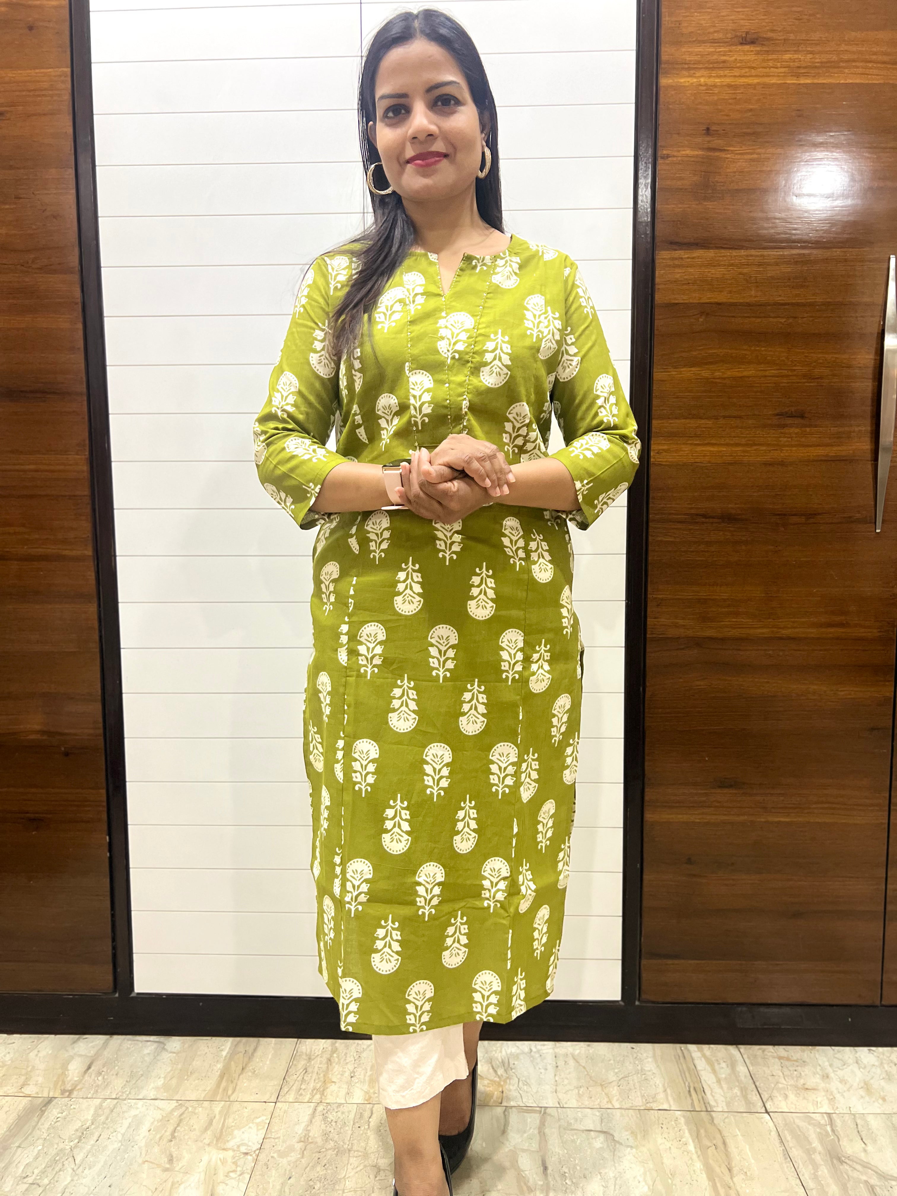 Mumzhug Green Color Pure Cotton Feeding Kurta