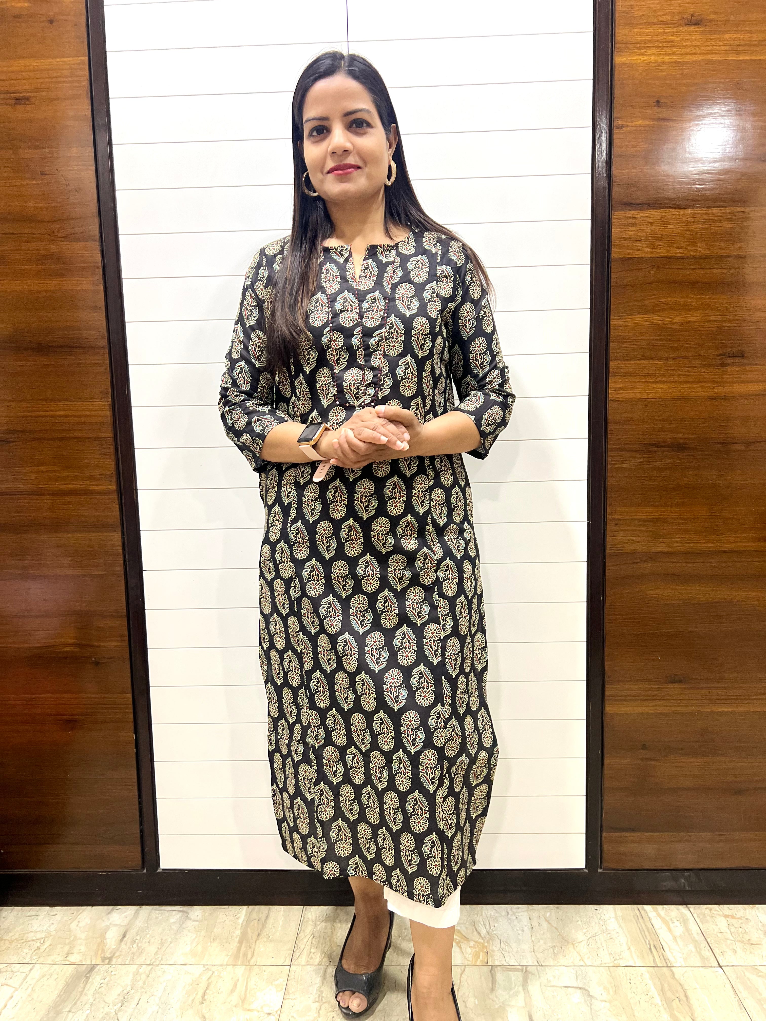 Mumzhug Black Pure Cotton Jaipuri Print Feeding Kurta