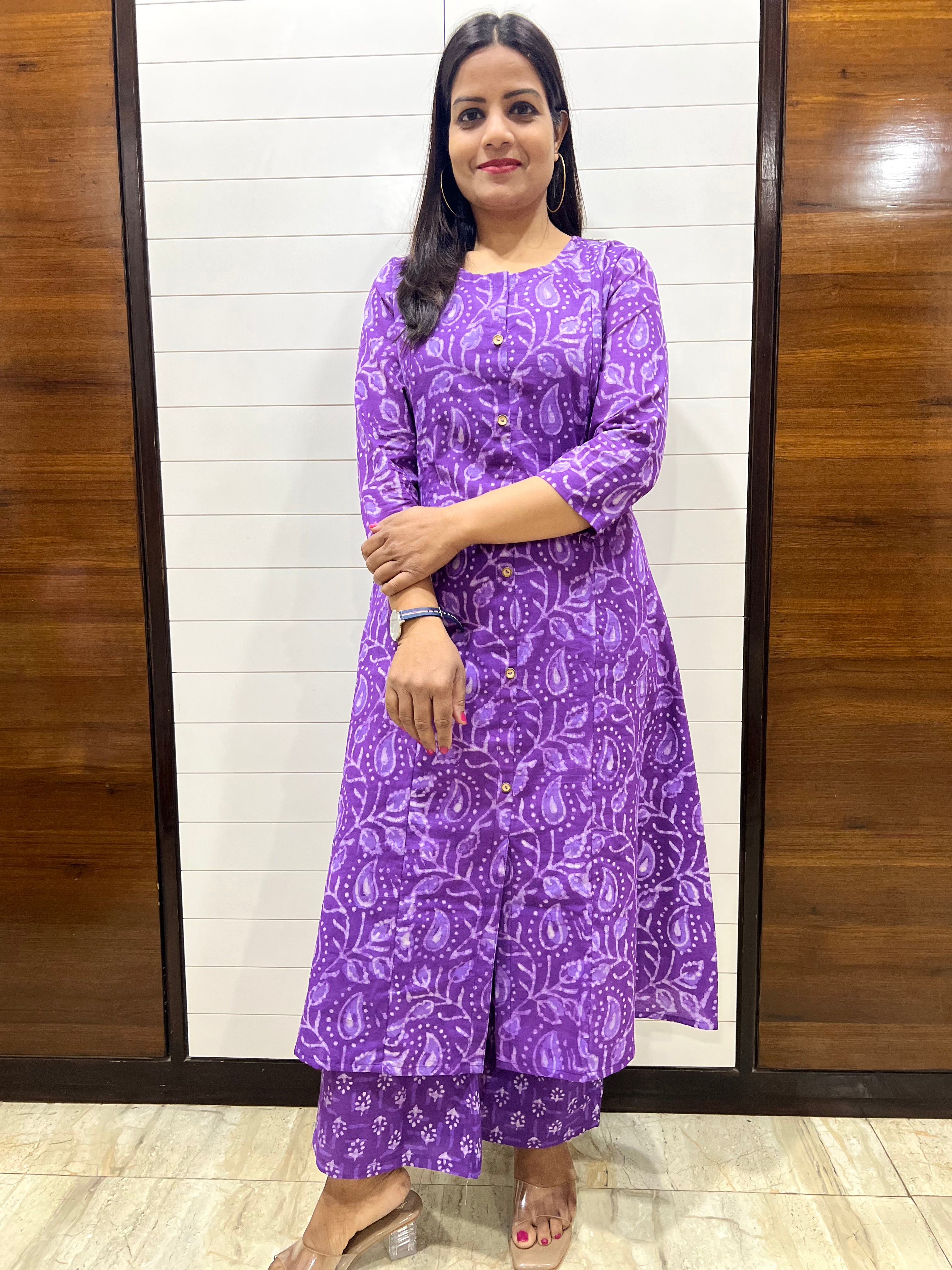 Mumzhug Pure Cotton Lavendar Jaipuri Hand Block Print Feeding Cord Set with Side Pocket