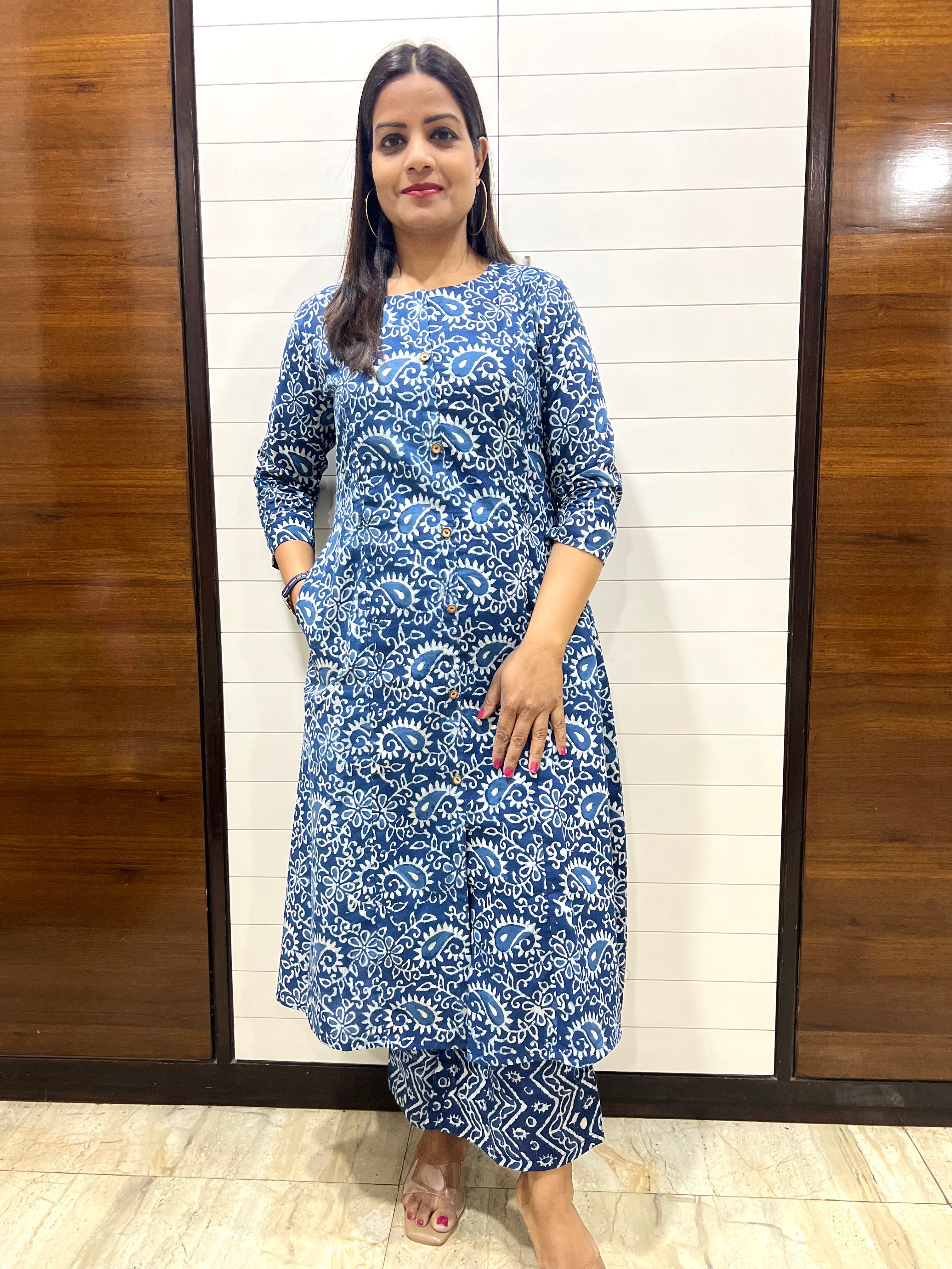 Mumzhug Pure Cotton Indigo Jaipur Hand Block Print Feeding Cord Set with Side Pocket