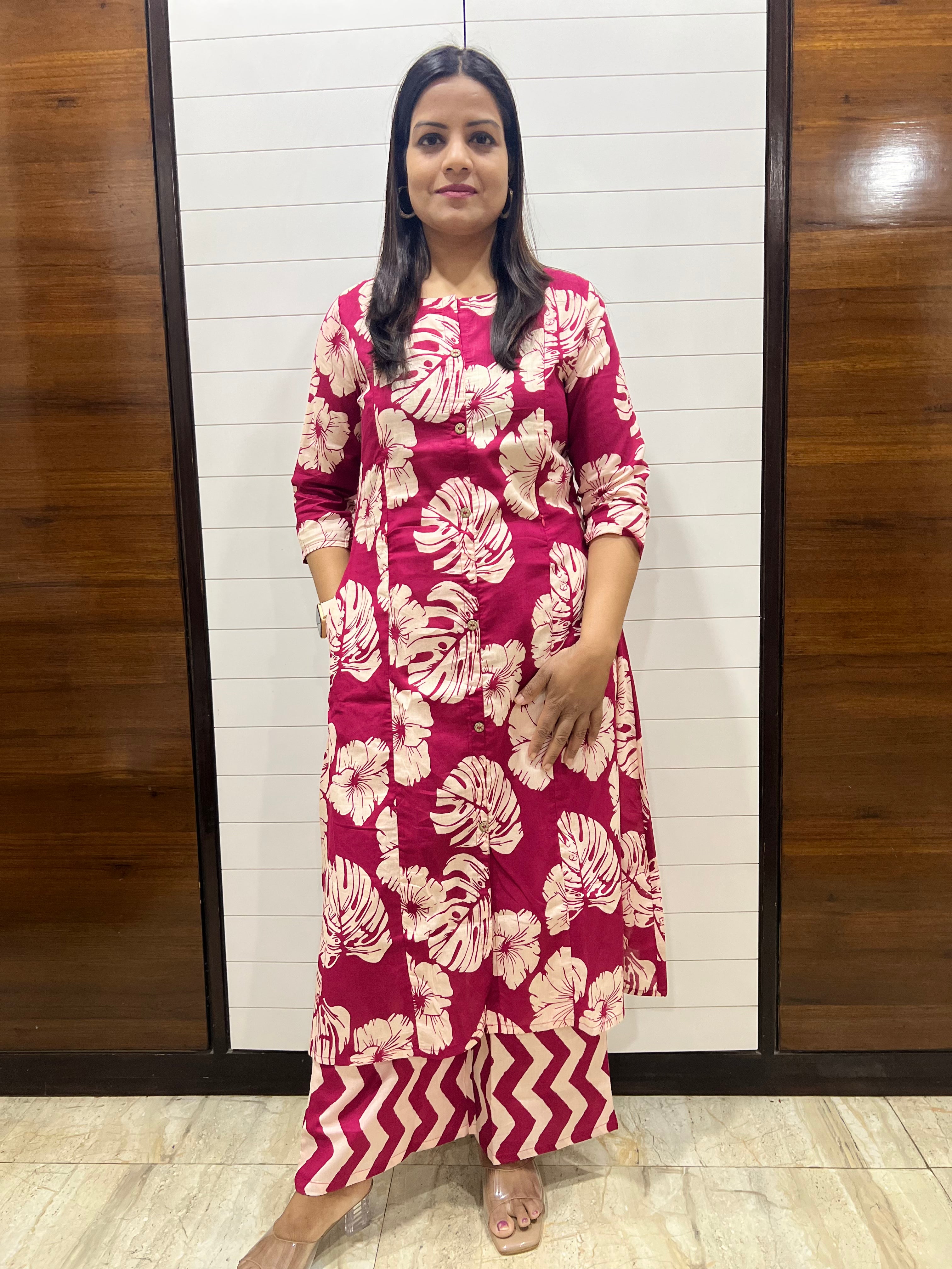 Mumzhug Pure Cotton Fuchsia Floral Print Feeding Cord Set with Both Side Feeding Zipper