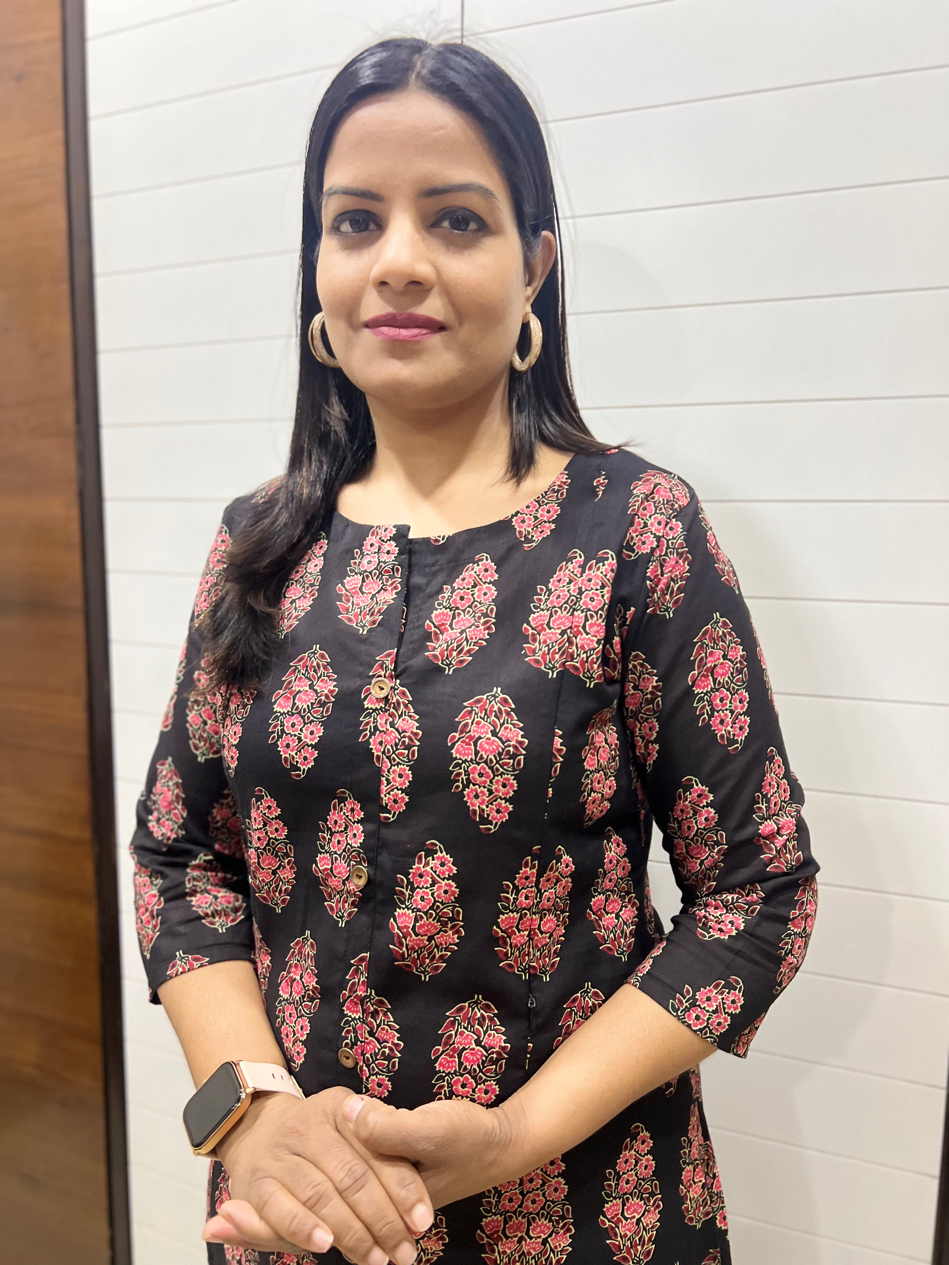 Mumzhug Pure Cotton Black Jaipuri Print Feeding Cord Set with Both Side Feeding Zipper