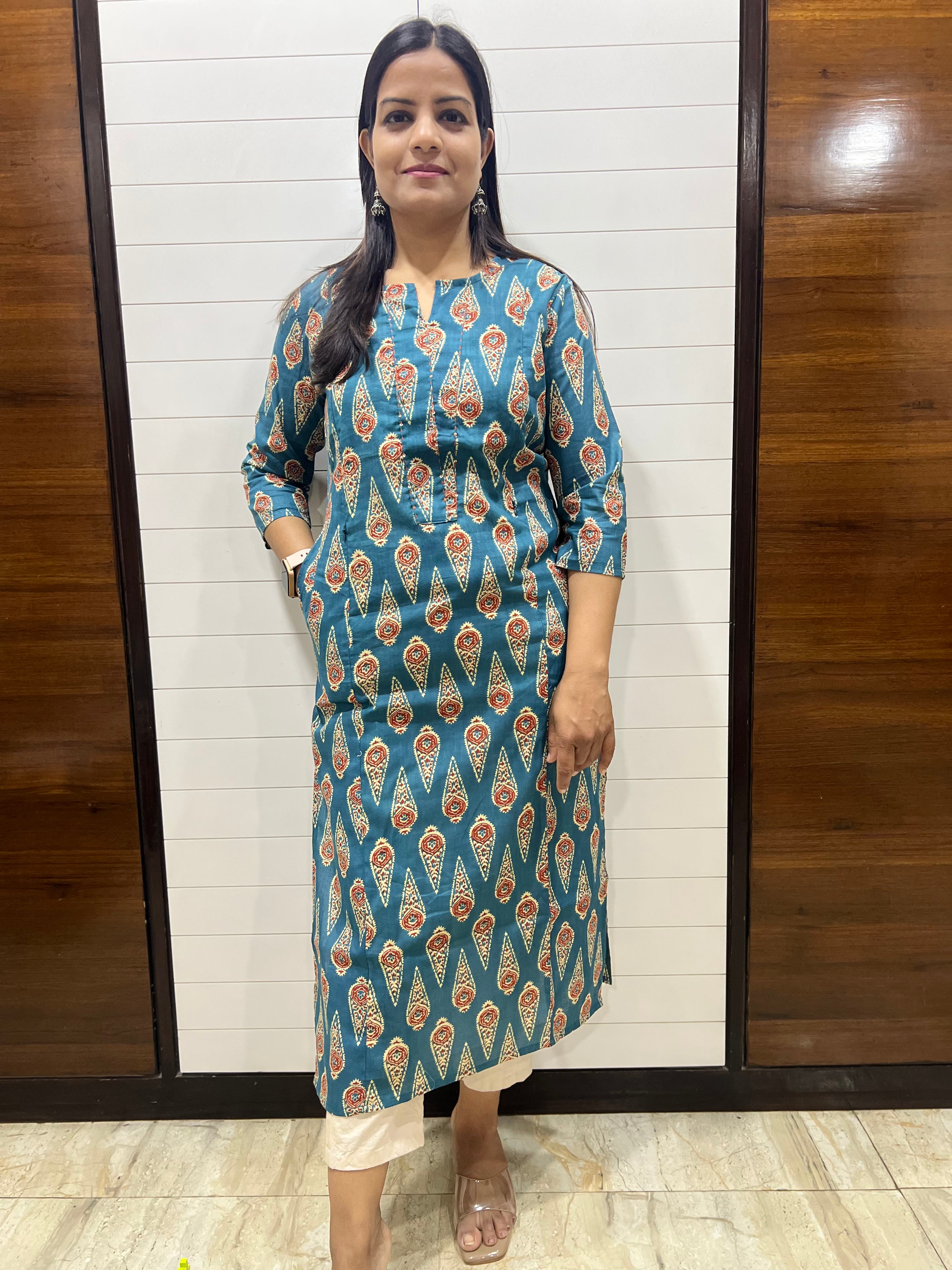 Mumzhug Blue Pure Cotton Jaipuri Print Feeding Kurta