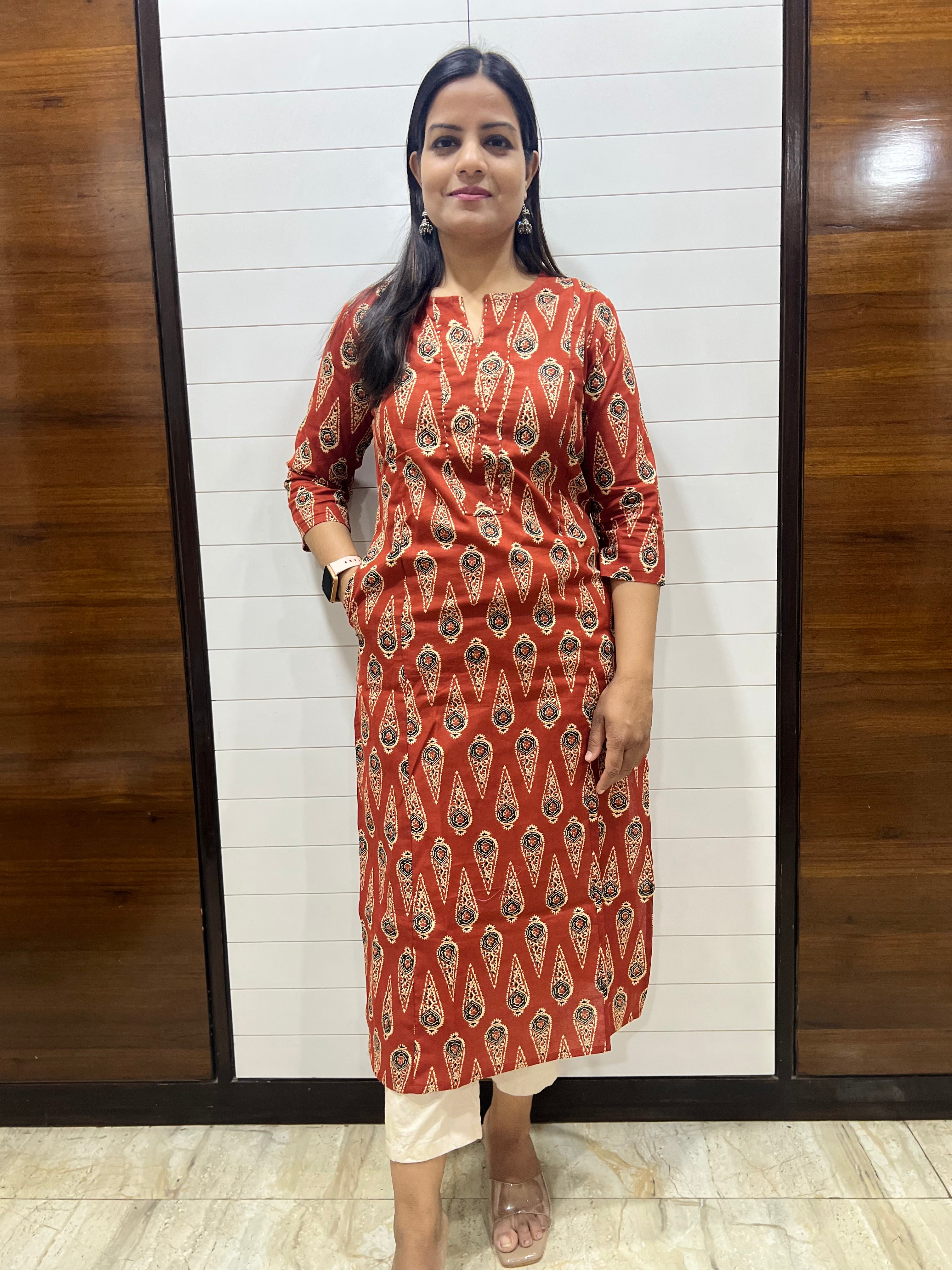 Mumzhug Maroon Pure Cotton Jaipuri Print Feeding Kurta