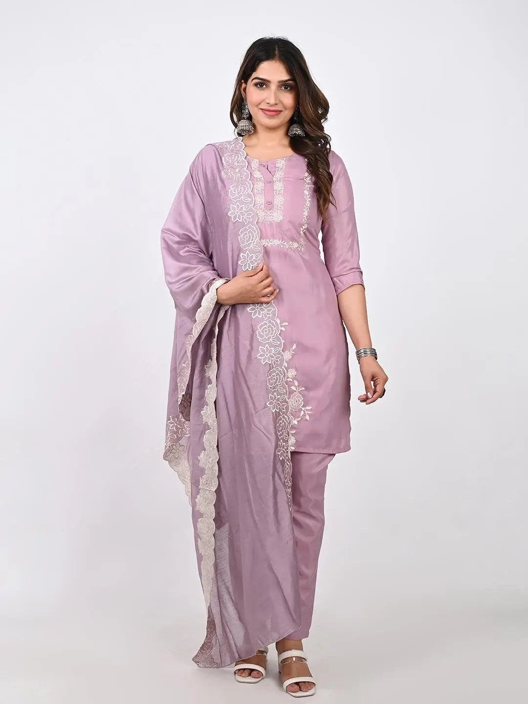 ROMAN SILK LAVENDAR COLORED EMBROIDED KURTA PANT AND DUPATTA SET Kavita Gupta