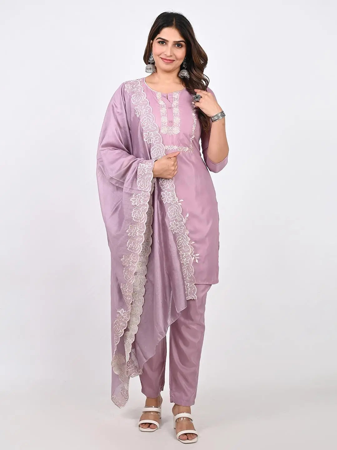 ROMAN SILK LAVENDAR COLORED EMBROIDED KURTA PANT AND DUPATTA SET Kavita Gupta