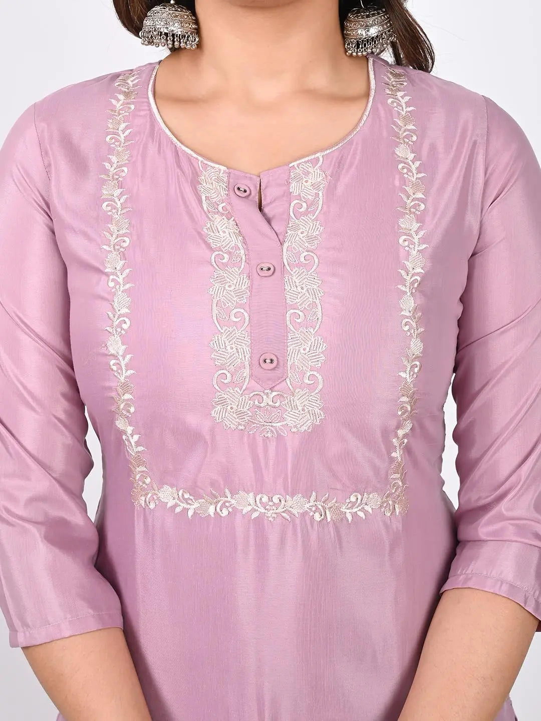 ROMAN SILK LAVENDAR COLORED EMBROIDED KURTA PANT AND DUPATTA SET Kavita Gupta