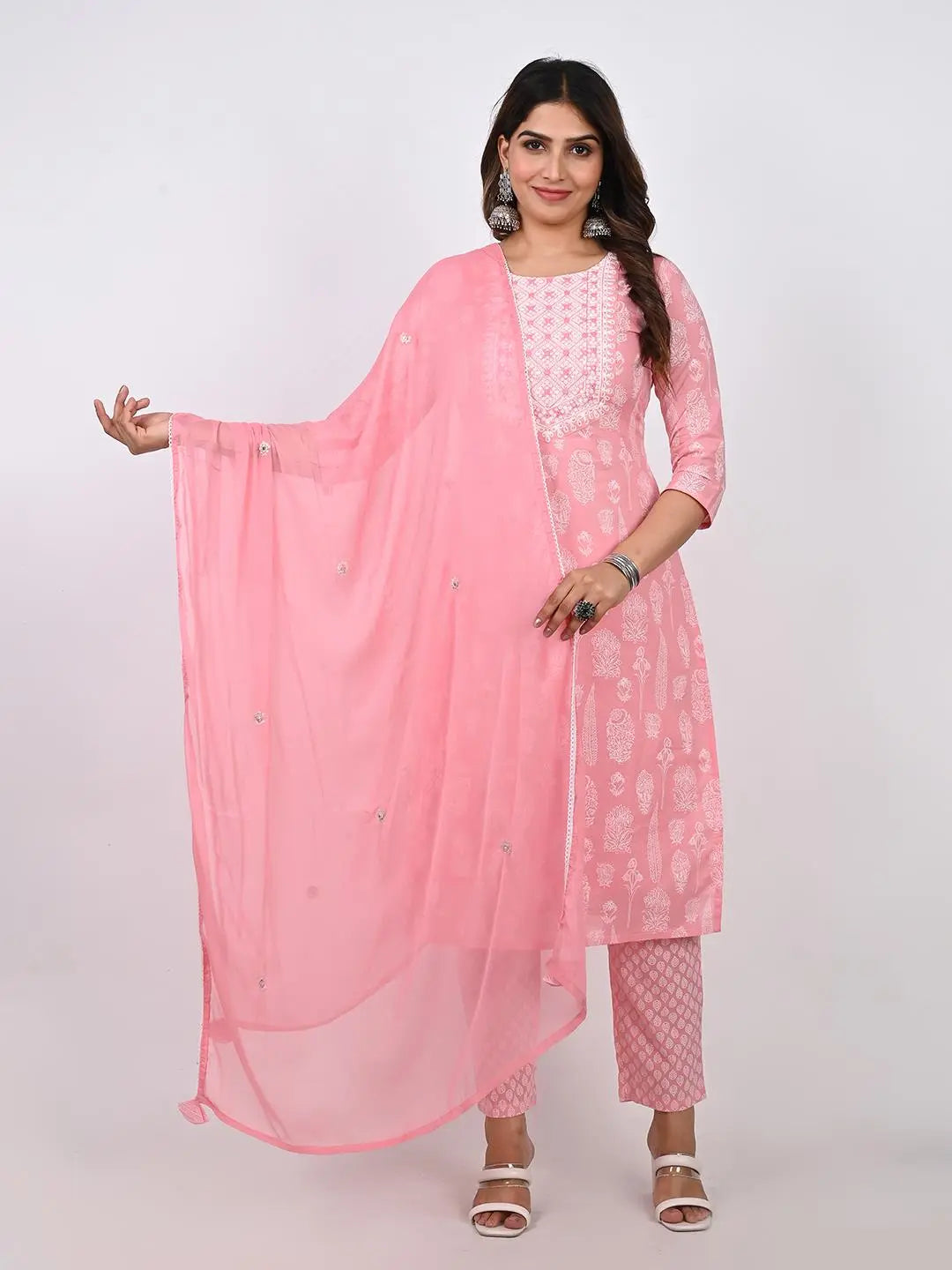 PURE COTTON EMBROIDED KURTA PANT AND DUPATTA SET Kavita Gupta