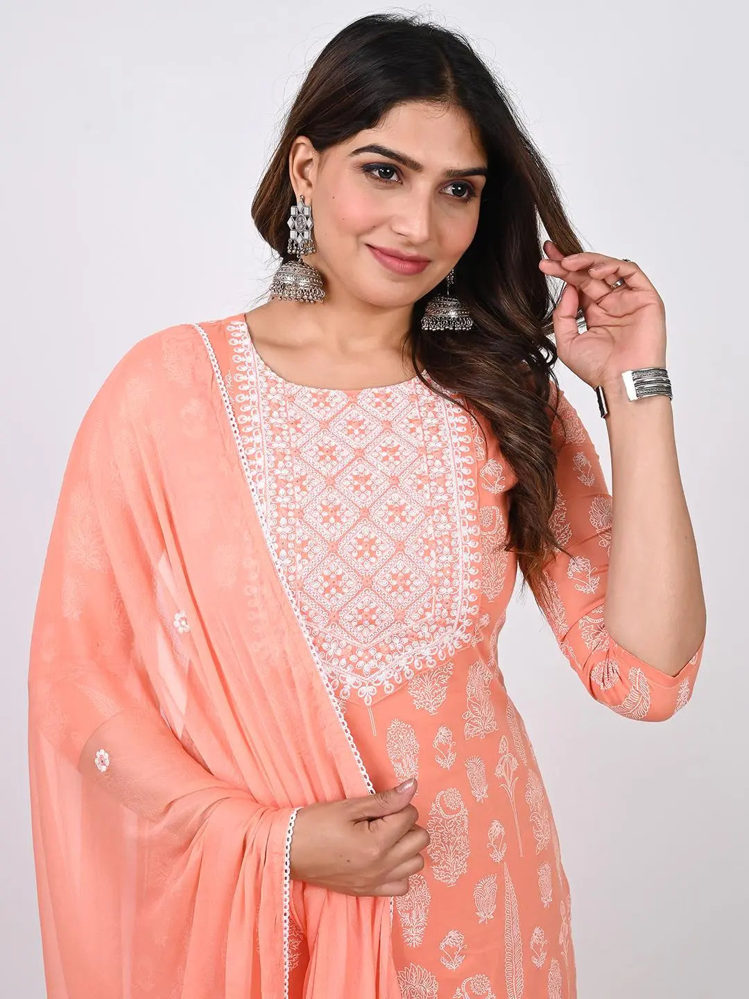 PURE COTTON EMBROIDED KURTA PANT AND DUPATTA SET Kavita Gupta