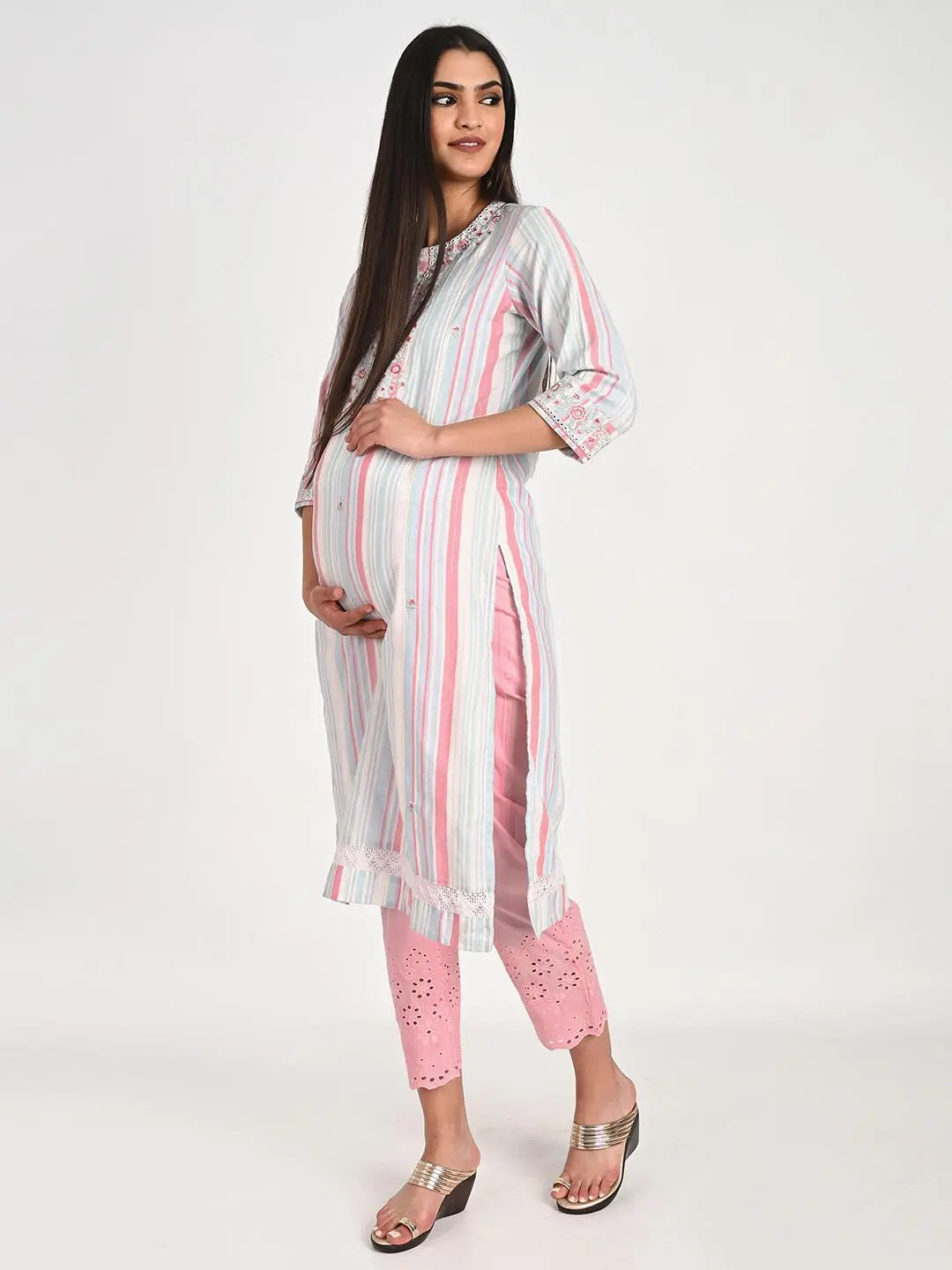 Cotton Lurex Kurta With Thread And Sequin Embroidery With Schiffli Pallazo And Duptta For Feeding And Maternity Purpose mumzhug