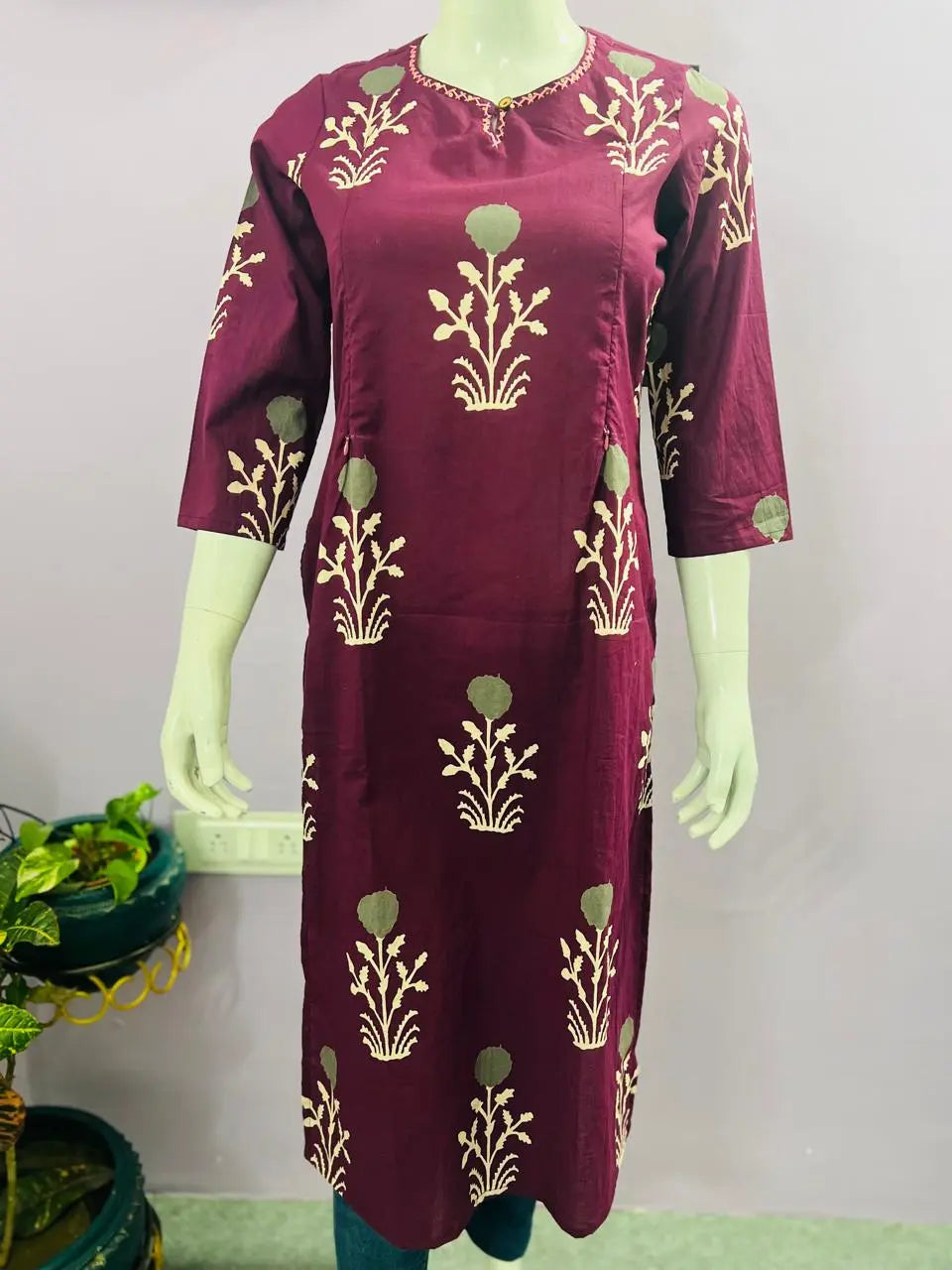 PURE COTTON PRINTED FEEDING KURTA WITH SIDE POCKET  mumzhug 