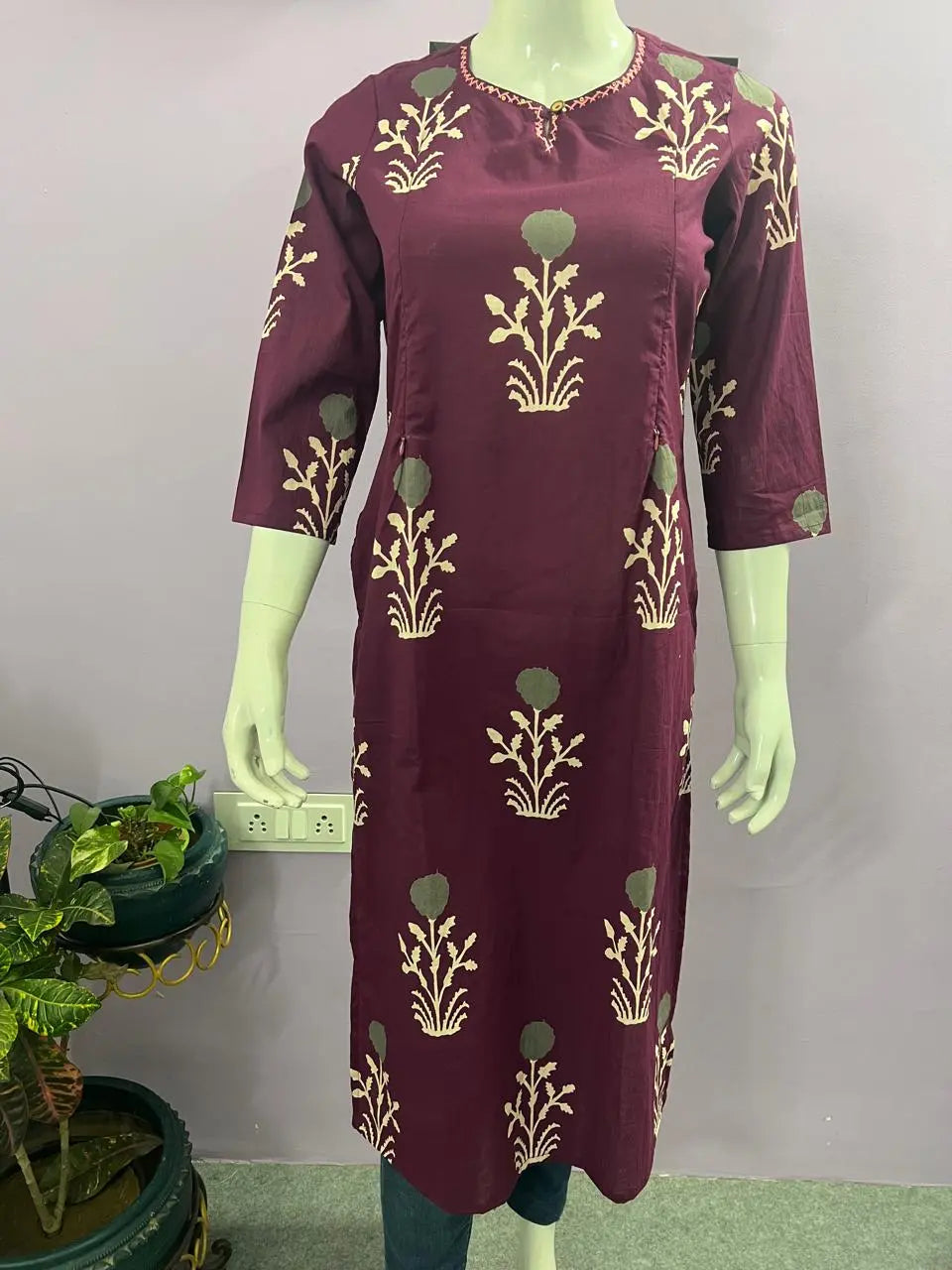 PURE COTTON PRINTED FEEDING KURTA WITH SIDE POCKET  mumzhug 