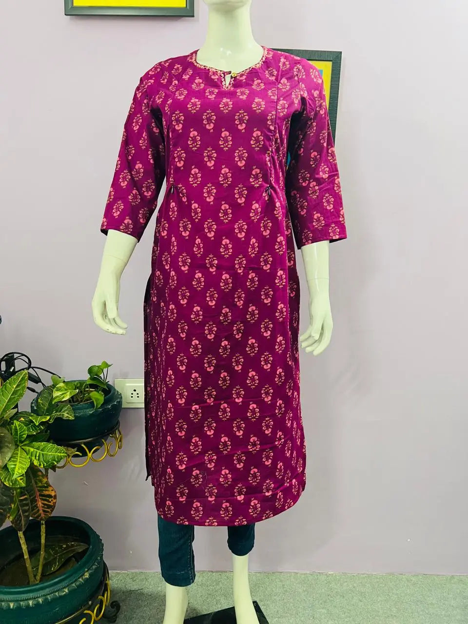 PURE COTTON PRINTED FEEDING KURTA WITH SIDE POCKET  mumzhug 