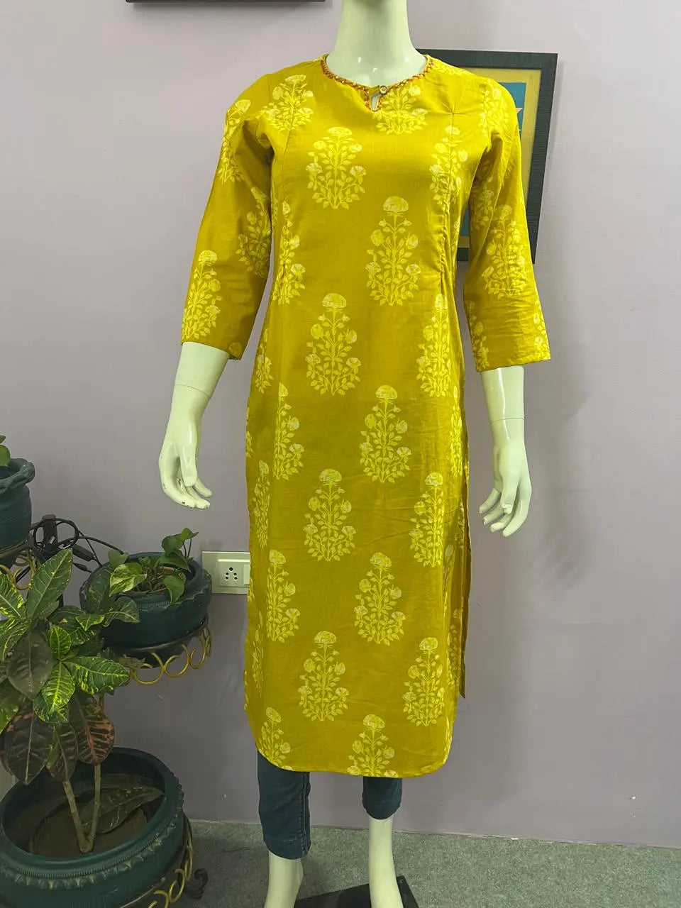 PURE COTTON PRINTED FEEDING KURTA WITH SIDE POCKET  mumzhug 