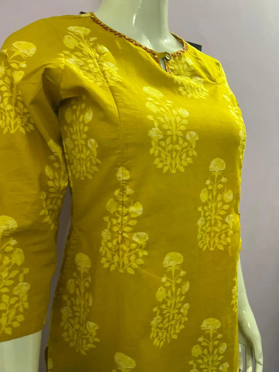 PURE COTTON PRINTED FEEDING KURTA WITH SIDE POCKET  mumzhug 