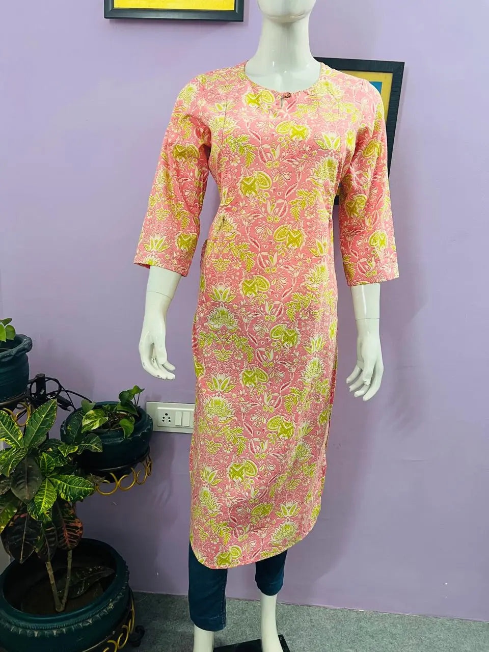 PURE COTTON PRINTED FEEDING KURTA WITH SIDE POCKET  mumzhug 